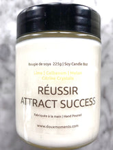 Charger l'image dans la galerie, SCENTED SOY CANDLE WITH CRYSTALS | ATTRACT SUCCESS