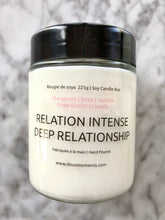 Load image into Gallery viewer, SCENTED SOY CANDLE WITH CRYSTALS | DEEP RELATIONSHIP
