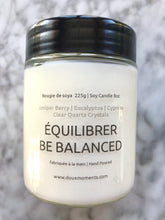 Charger l'image dans la galerie, SCENTED SOY CANDLE WITH CRYSTALS | BE BALANCED