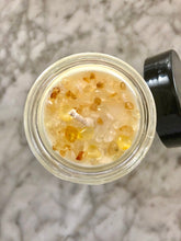Load image into Gallery viewer, SCENTED SOY CANDLE WITH CRYSTALS | ATTRACT SUCCESS

